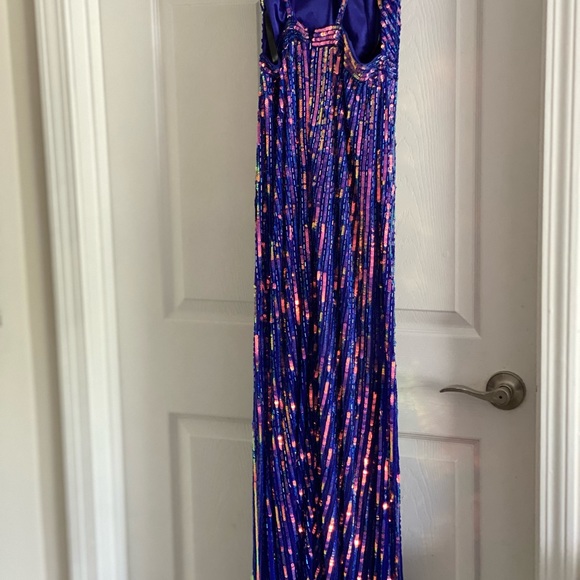 Prom or party dress. - Picture 5 of 6